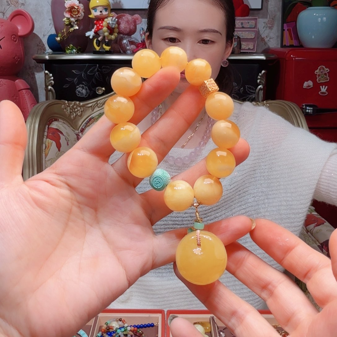 蜜蜡颈饰18K金镶嵌手串