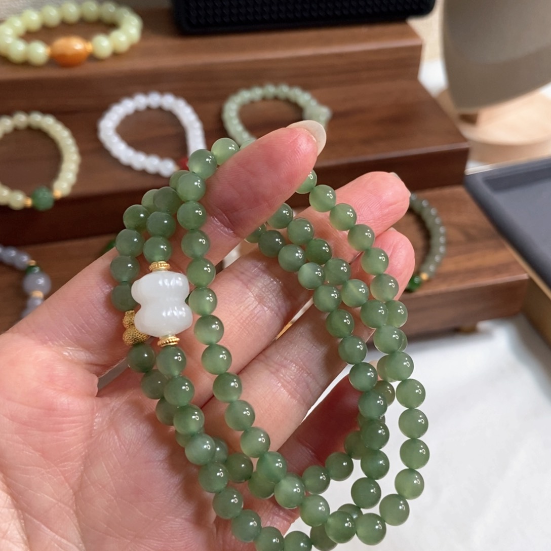 和田玉手链银S925镶嵌6mm碧玉粉青猫三圈