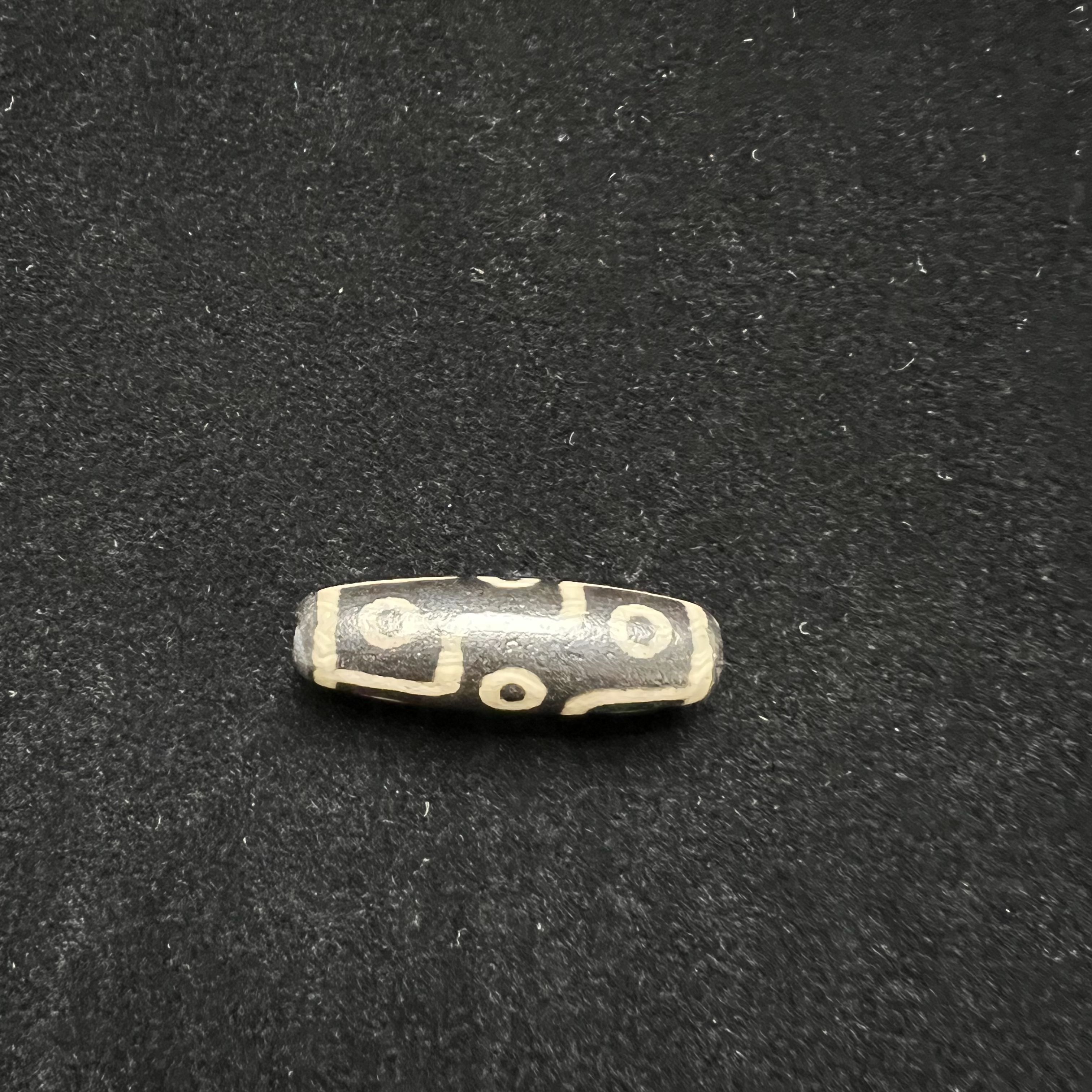 【清代】玛瑙九眼天珠题材大展北京文物商店598641