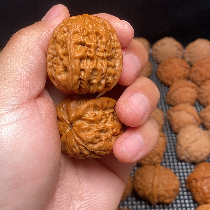 文玩核桃把件平谷霸王