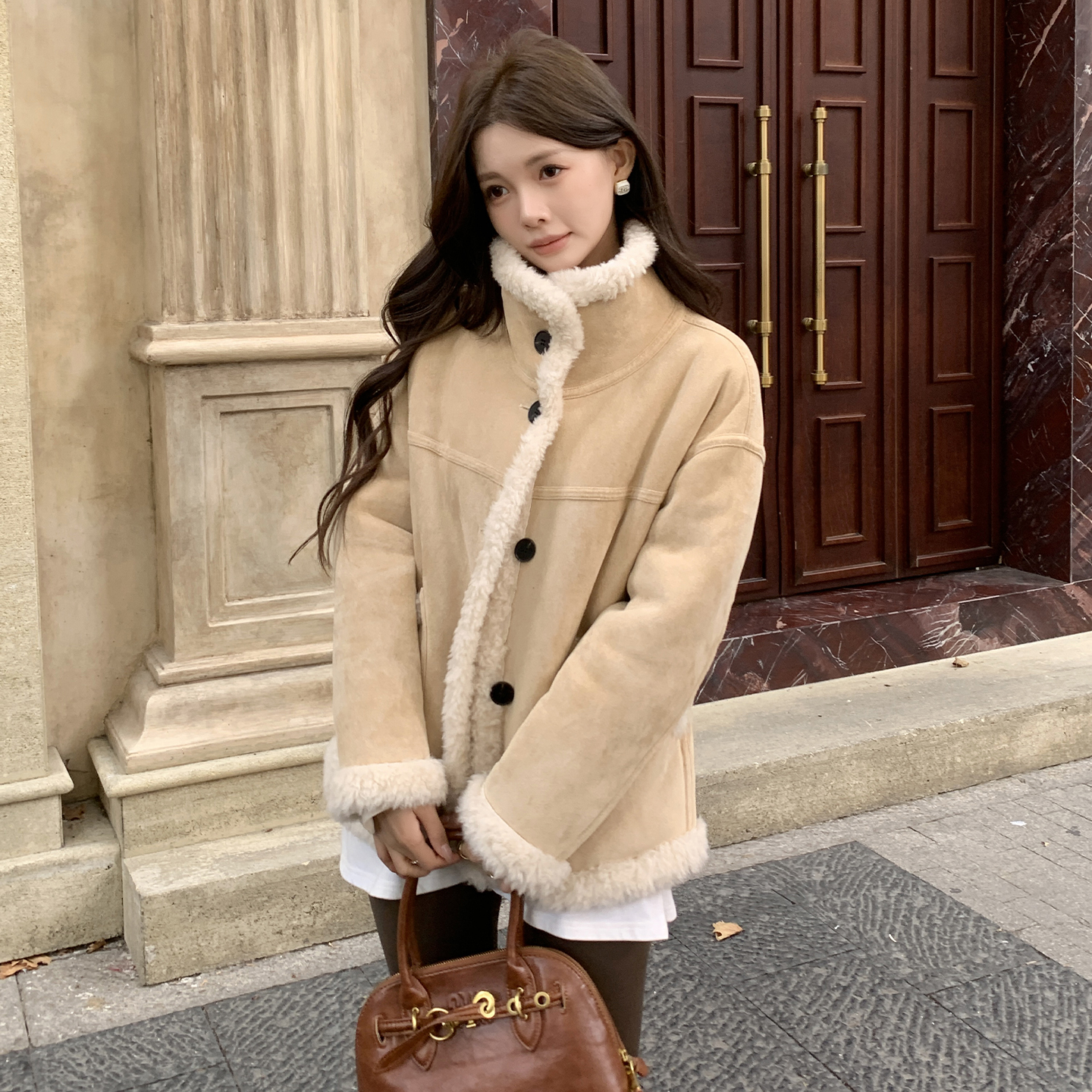 两面穿羊剪绒大衣皮毛一体外套女短款立领保暖羊羔毛皮草2025冬新