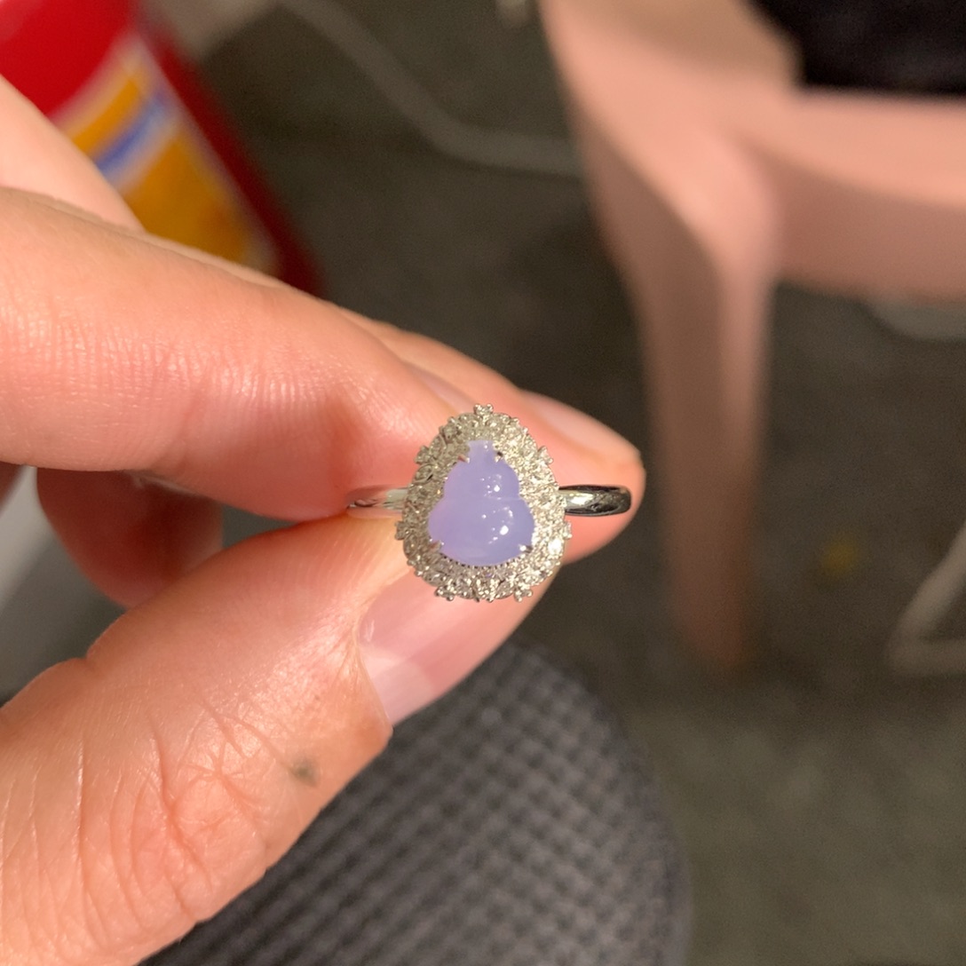 翡翠18K金镶嵌戒指