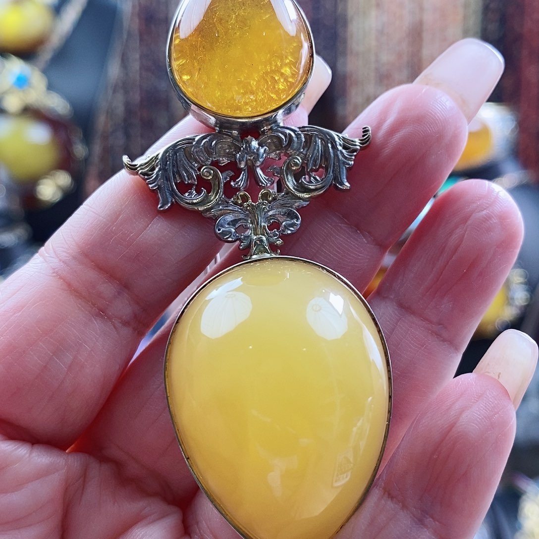 琥珀颈饰银S925镶嵌吊坠