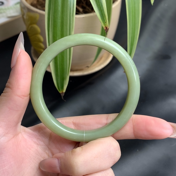 未镶嵌手镯和田玉5/56+