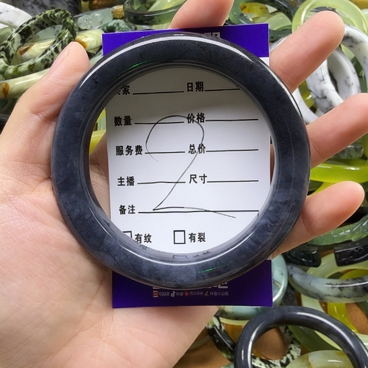 慧***慧蛇纹石玉未镶嵌手镯