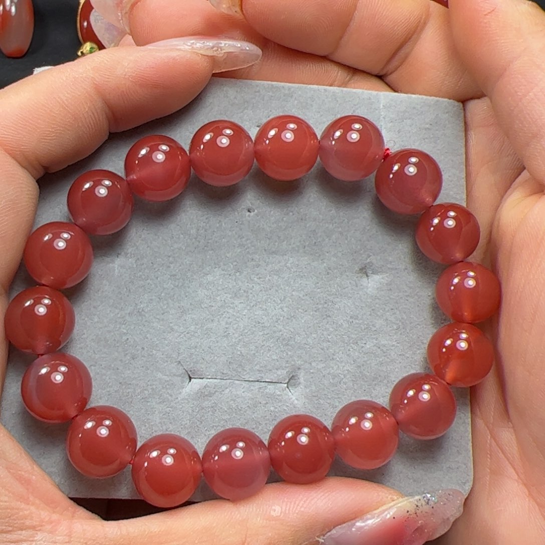 南红玛瑙手串未镶嵌