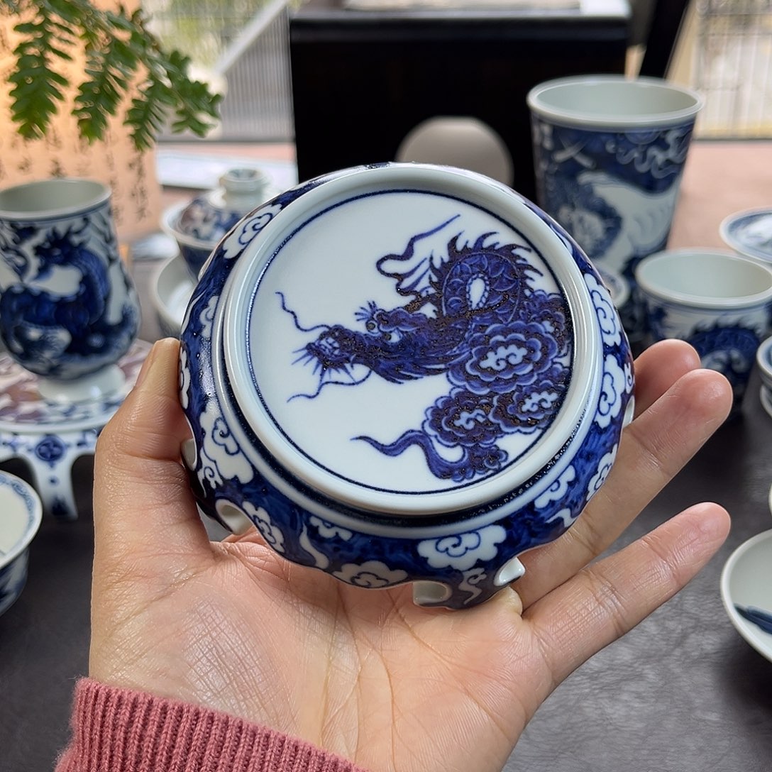 朝岚夕霞仿至正元青花盖置原矿釉烧制