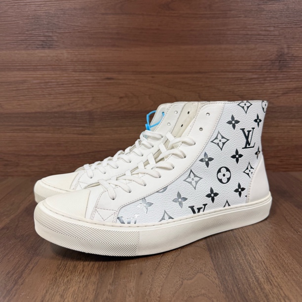 99新 LouisVuitton/路易威登 42.5码 Tattoo 白色 高帮板鞋