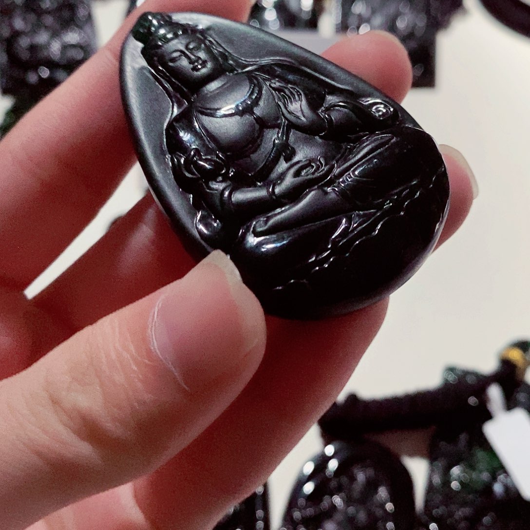 翡翠颈饰未镶嵌翡翠a