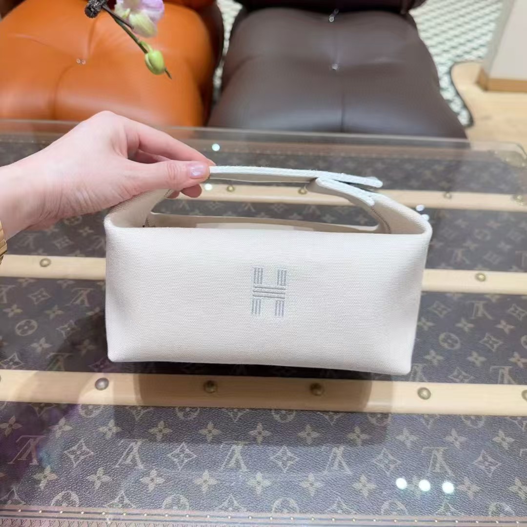 未使用 Hermes/爱马仕 Bride a brac米色银扣饭盒包小号尺寸21x10
