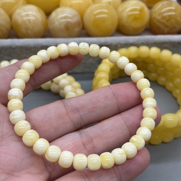 琥珀未镶嵌裸石蜜蜡