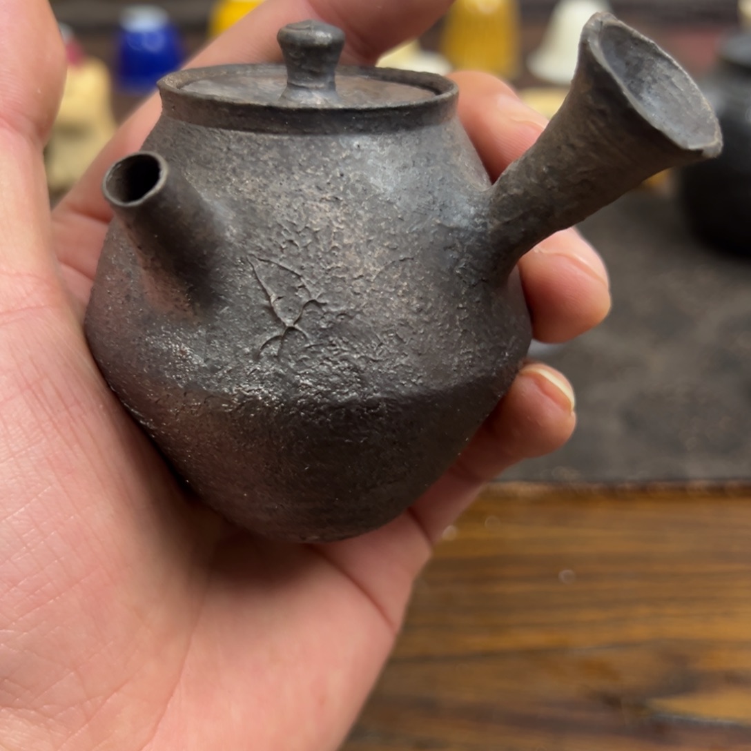 558柴烧养彩壶110容量