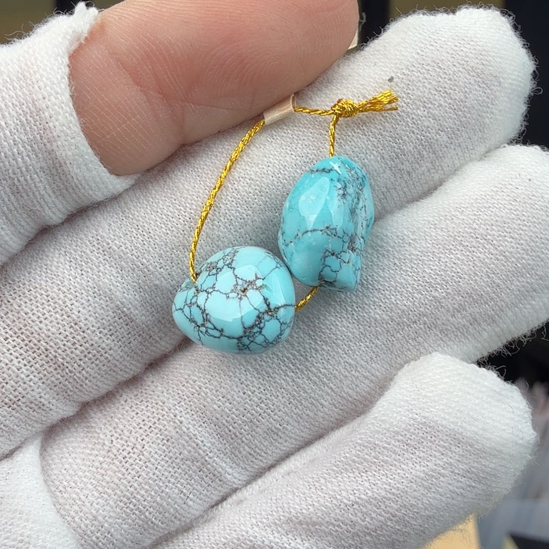 绿松石未镶嵌珠宝奇石