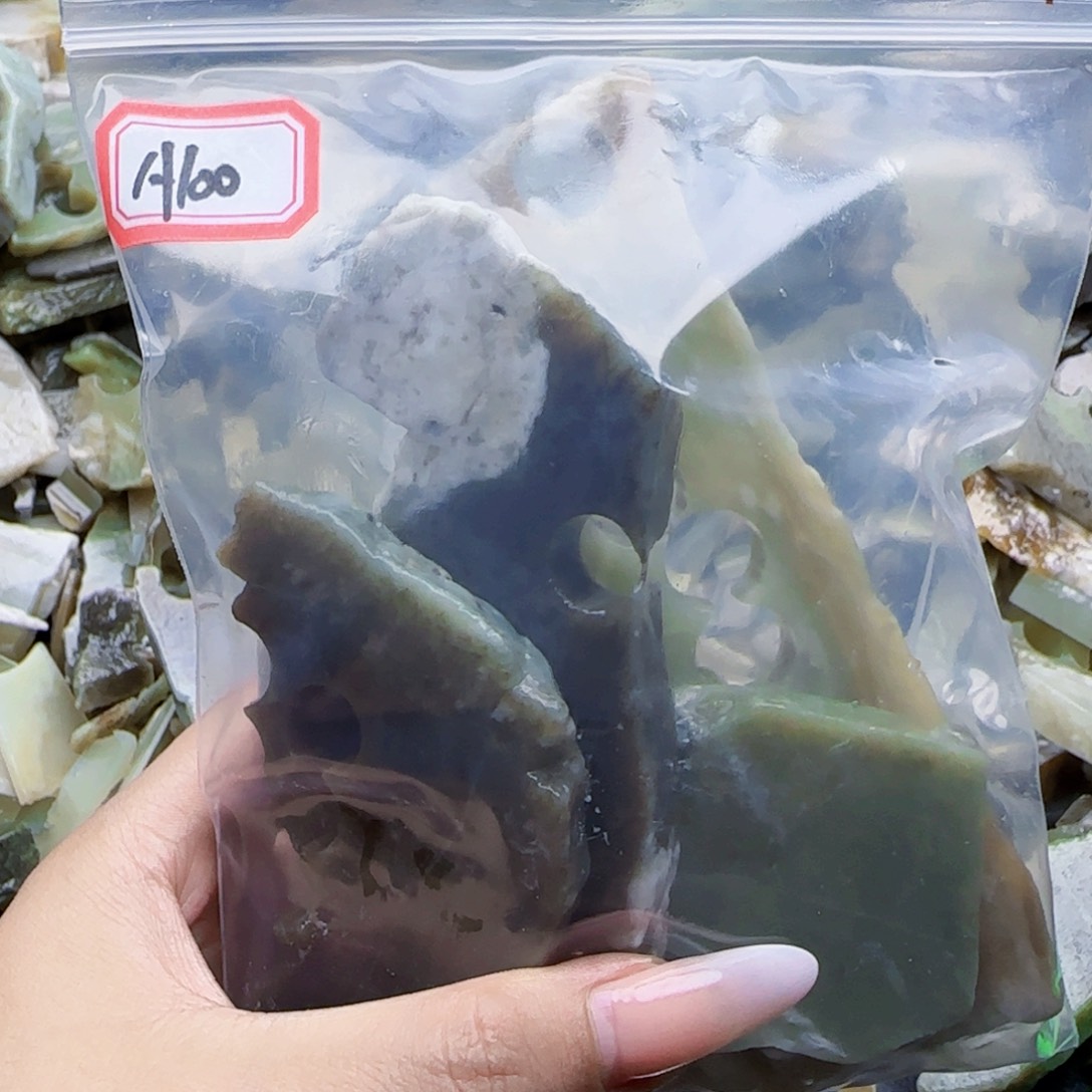 用***8未镶嵌和田玉珠宝半成品