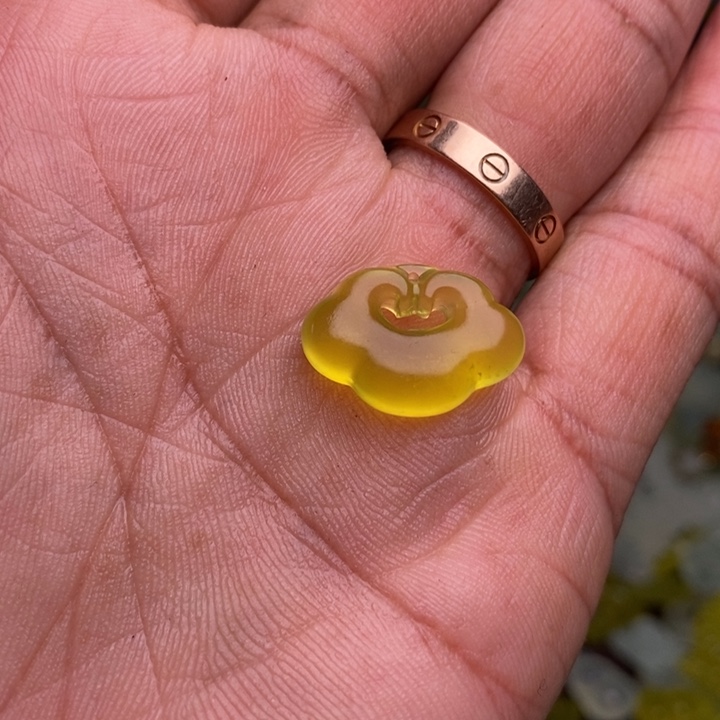 蛇纹石玉颈饰合金169