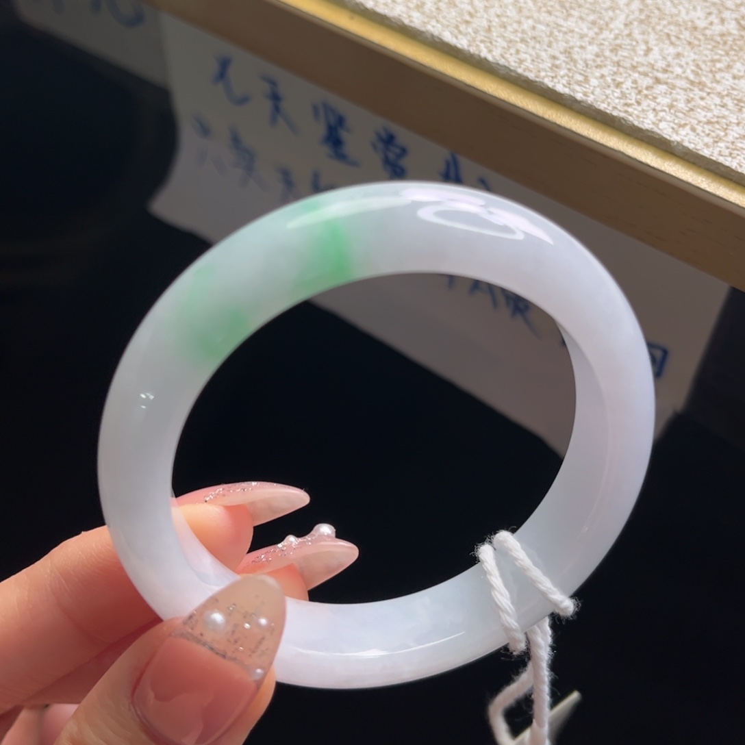 翡翠未镶嵌手镯手镯