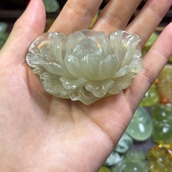 蛇纹石玉颈饰未镶嵌余****好