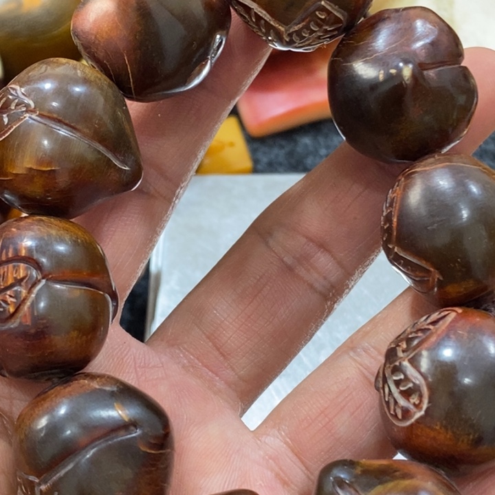 滴血莲花菩提吊坠