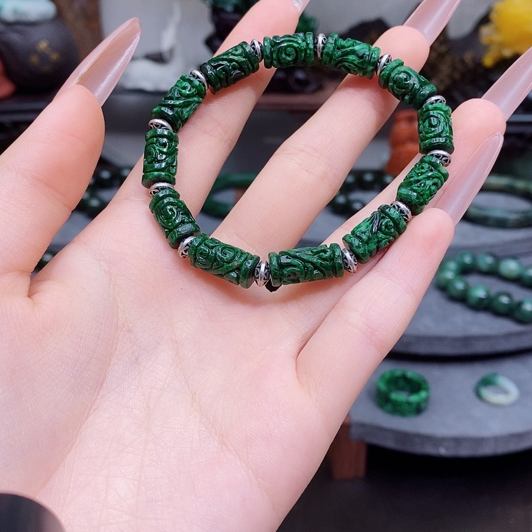 翡翠手链未镶嵌舍*漂亮美眉