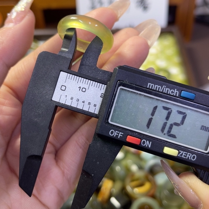 蛇纹石玉未镶嵌戒指55