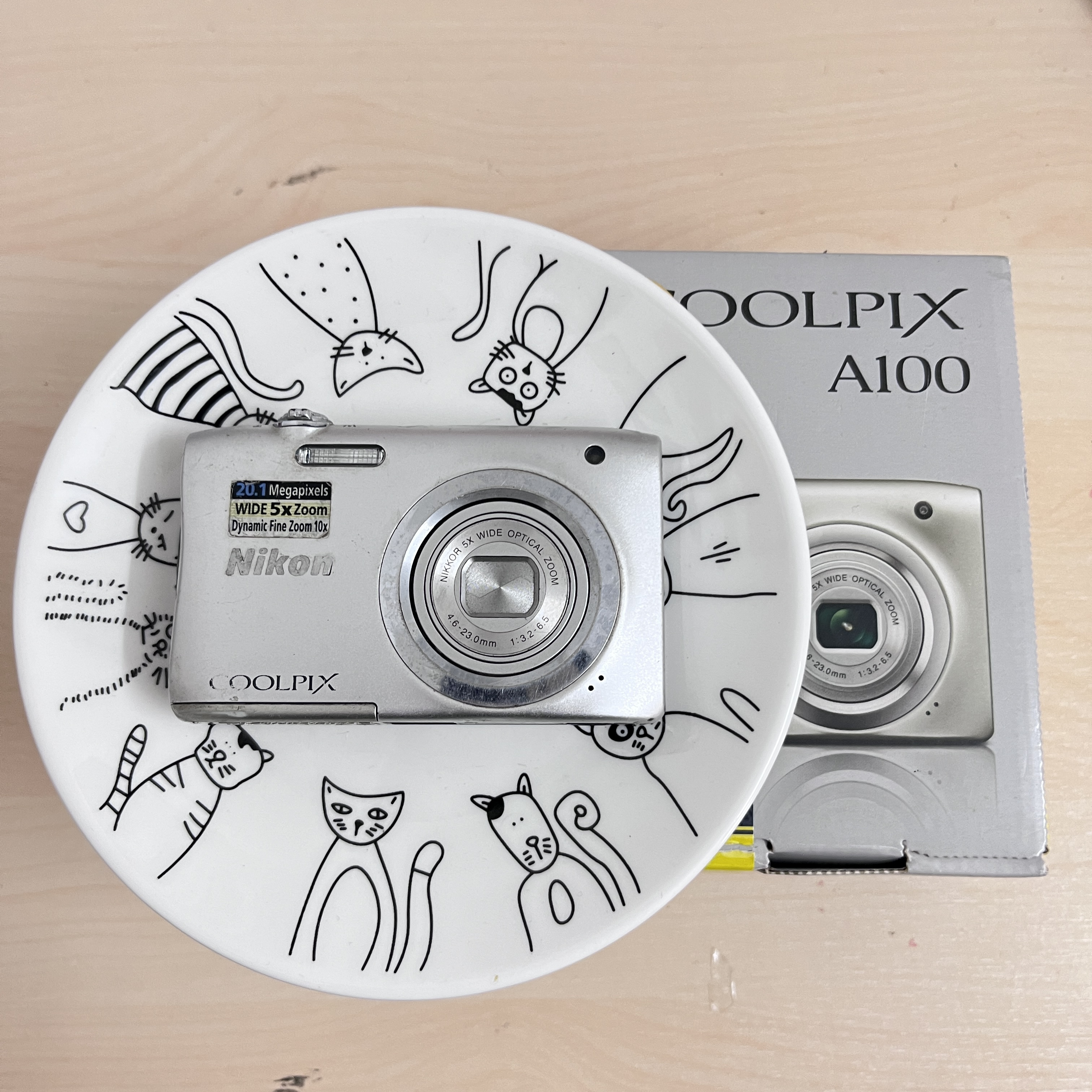 9新 Nikon/尼康 a100 色彩饱满 人像推荐  配件齐全