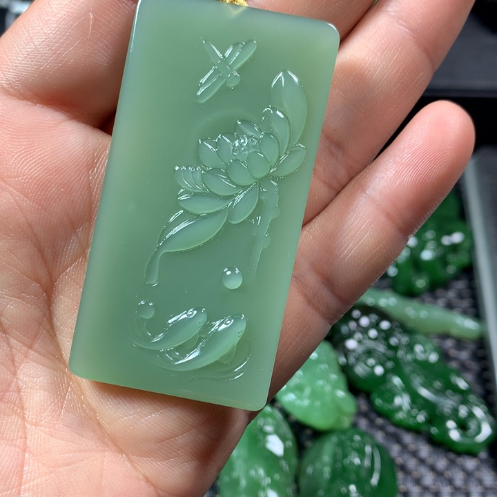 和田玉颈饰未镶嵌起***晨