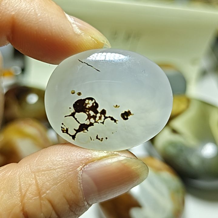 玛瑙/玉髓未镶嵌珠宝奇石