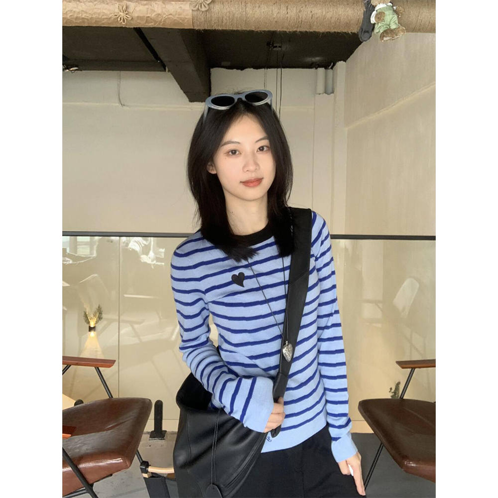 撞色条纹圆领针织衫女春秋款复古软糯毛衣修身显瘦内搭打底衫上衣