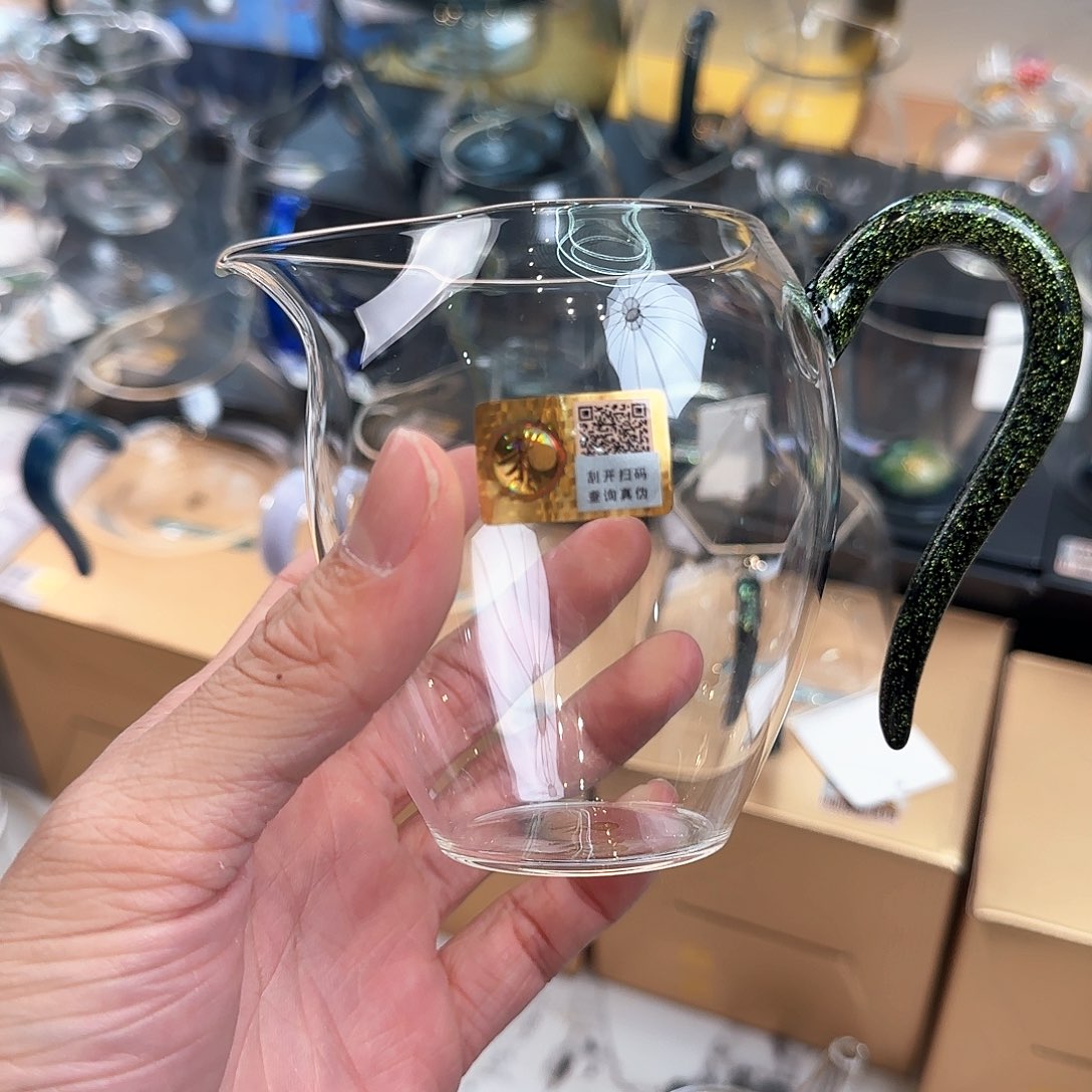 張**爷禾器黑金怡然公道杯