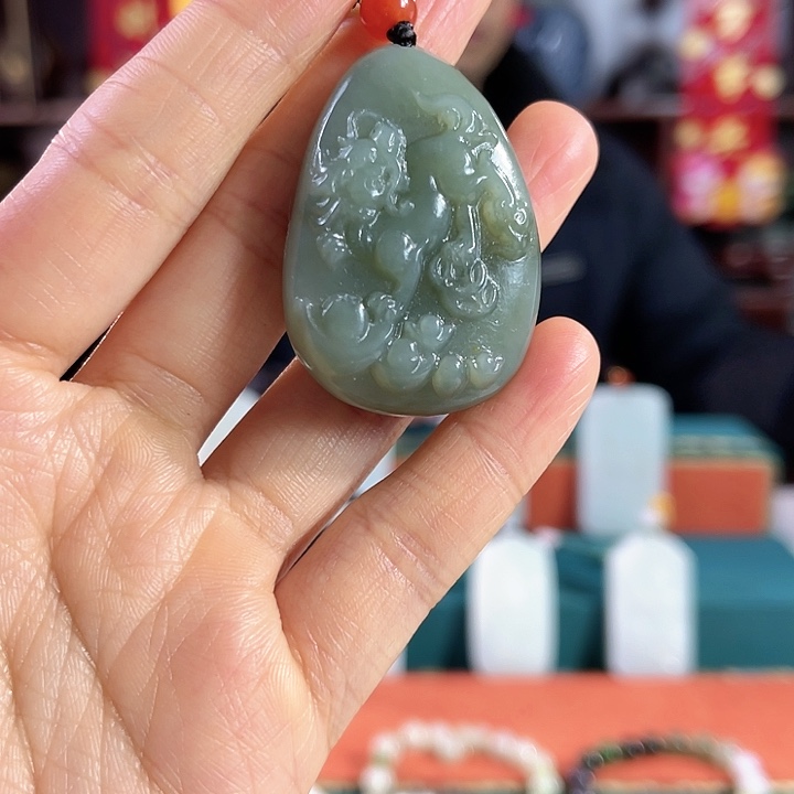 和田玉吊坠未镶嵌