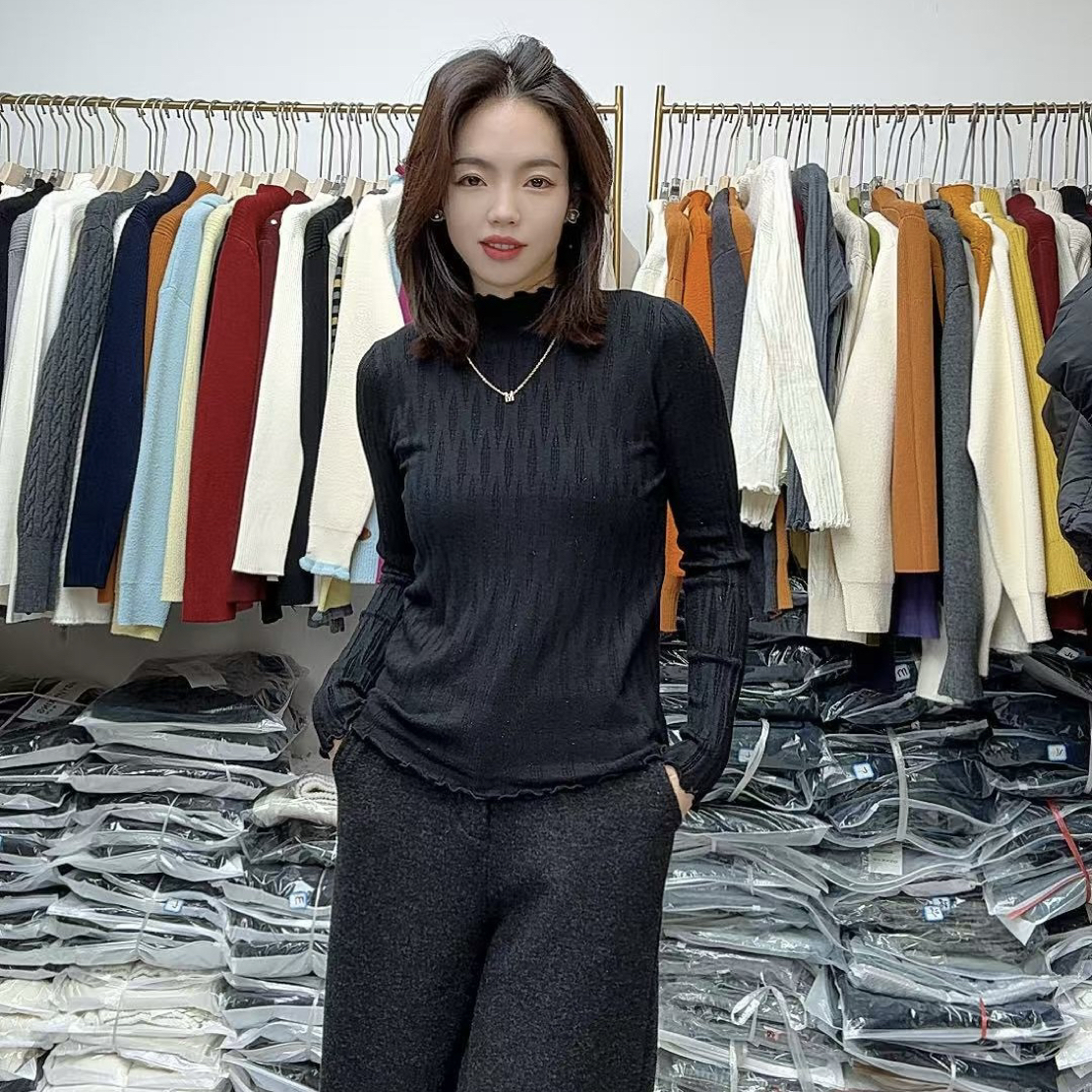 902 木耳边闪光丝柔软亲肤M链暗花纹百搭毛衣