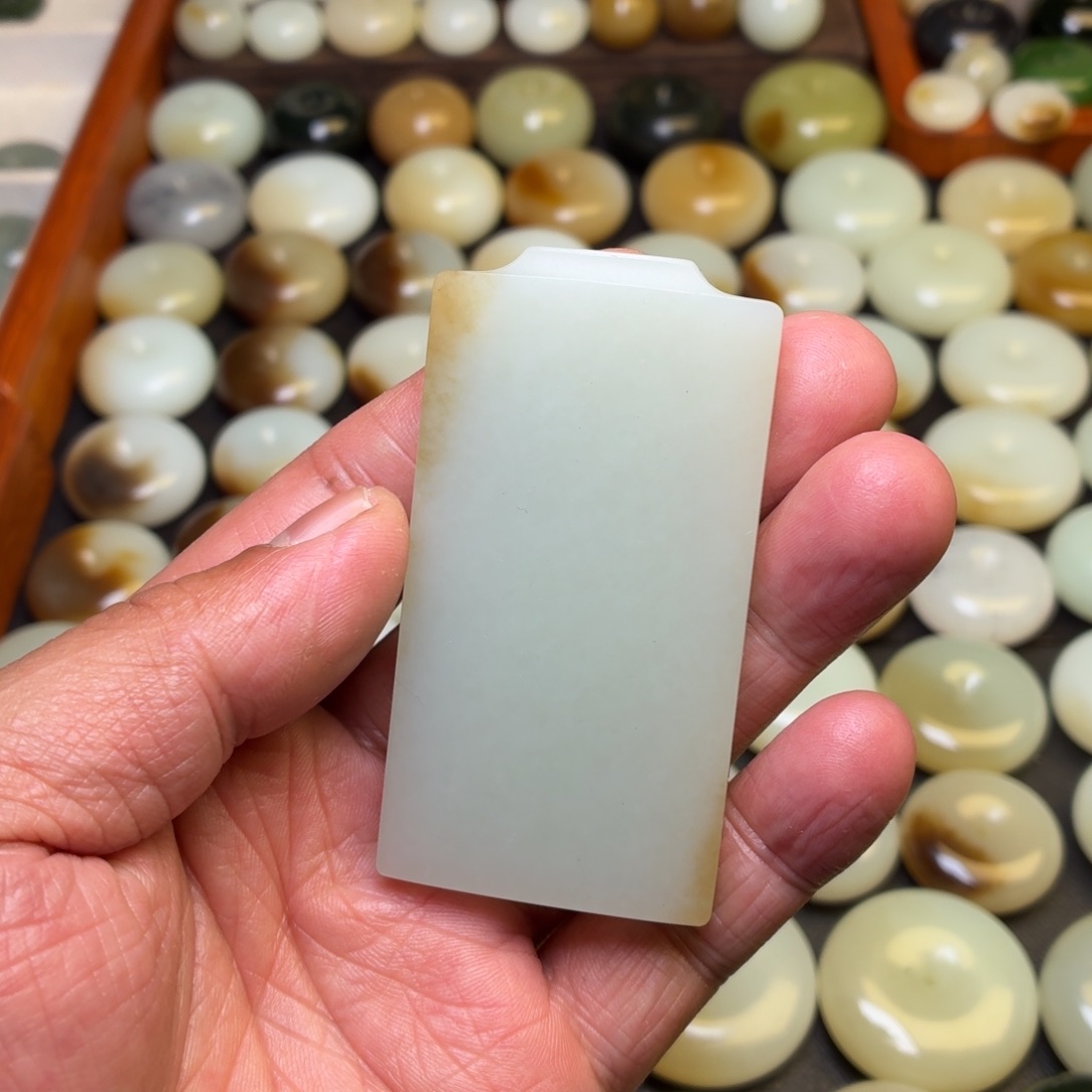 繁***和田玉未镶嵌颈饰