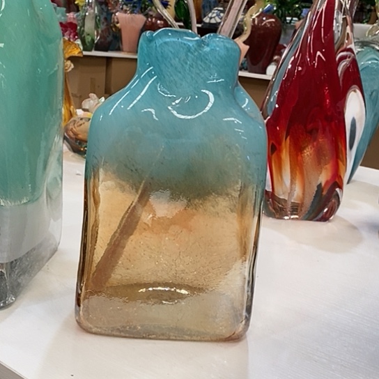 琉璃花瓶高26厘米口径8厘米