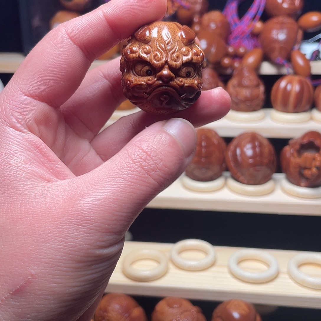 *****橄榄核吊坠小貔貅