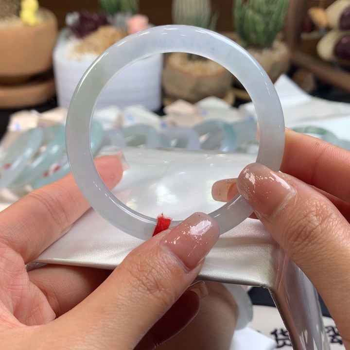 翡翠未镶嵌手镯54.5圈口