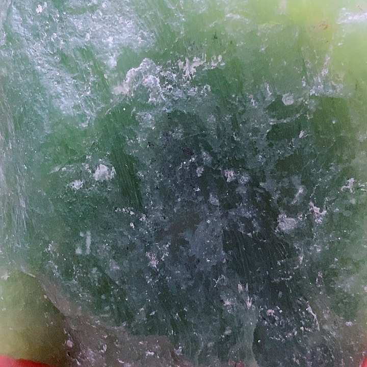 透闪石-蛇纹石玉未镶嵌透闪石