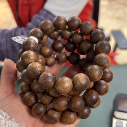 沉香手串乌身红土18克卡1.5多样性发1条