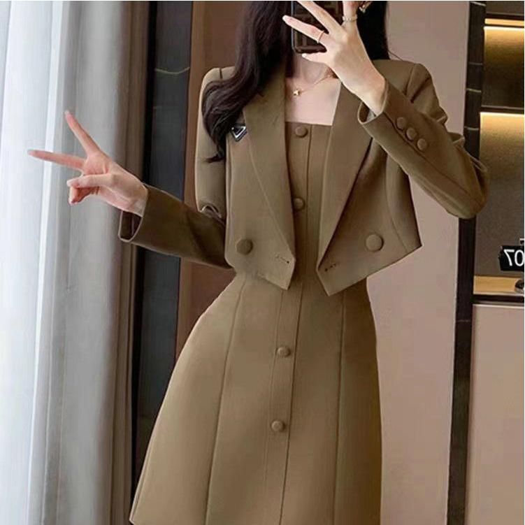 doumpp有垫肩小西装外套女2024秋季新款洋气显瘦吊带连衣裙气质时