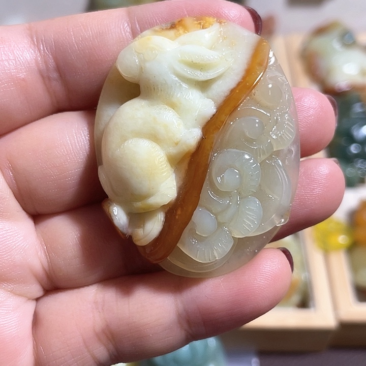 岫玉吊坠(赠链)未镶嵌