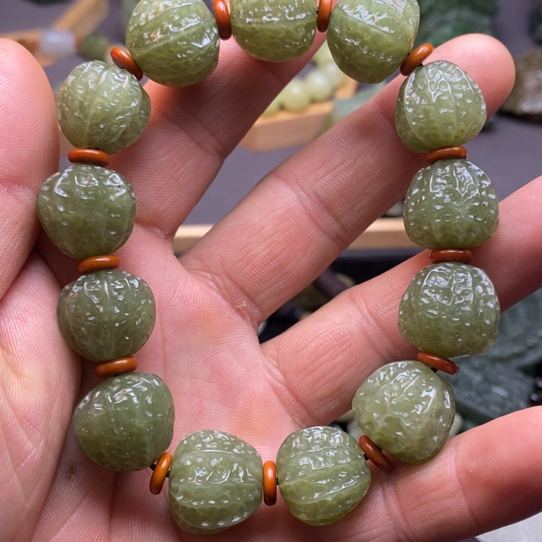 和田玉颈饰未镶嵌