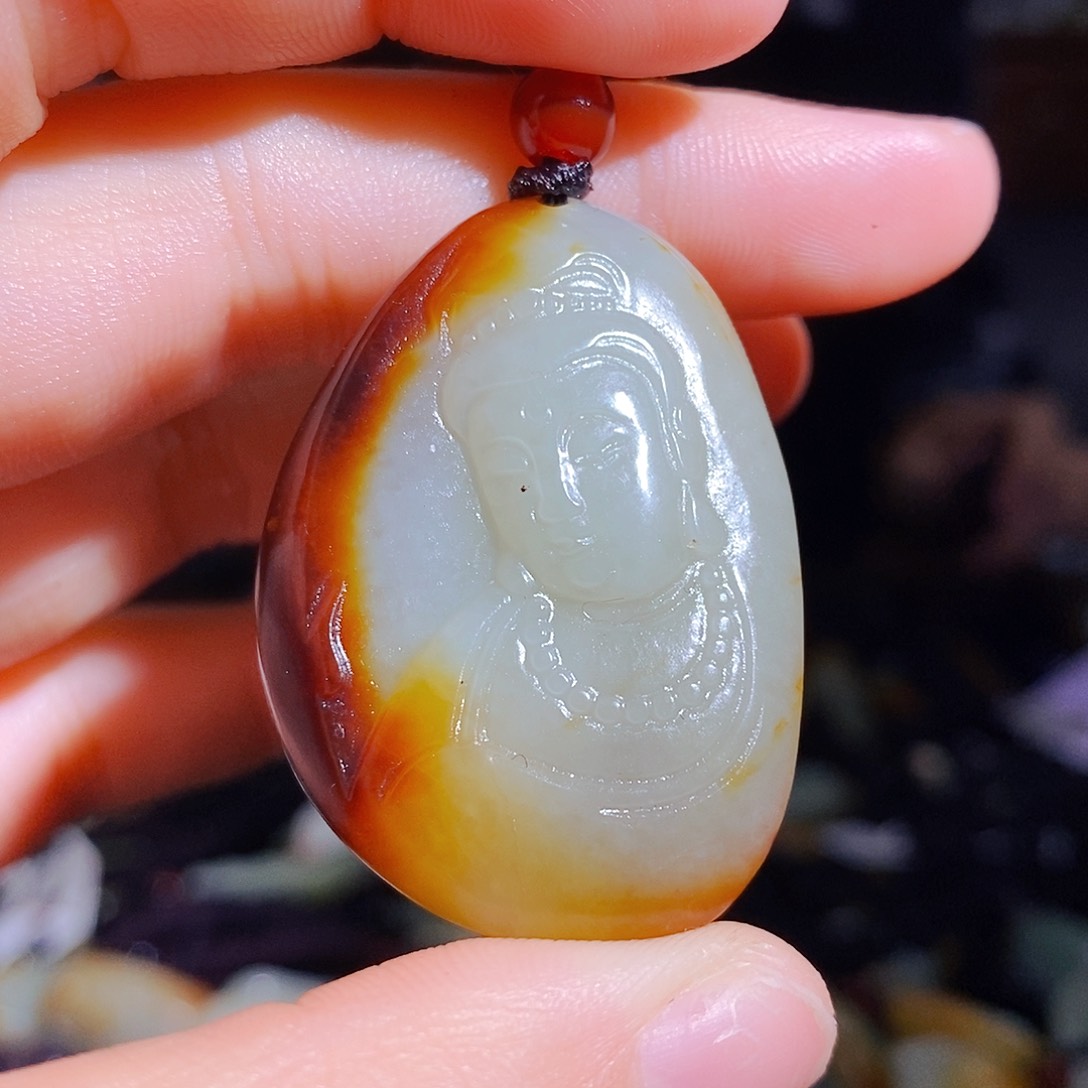 和田玉颈饰未镶嵌