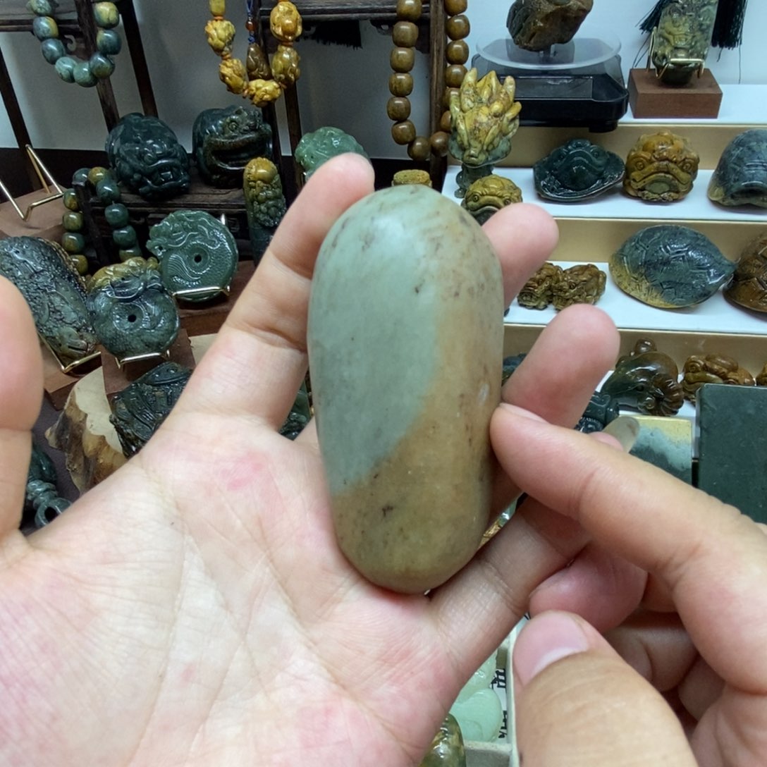 岫岩河磨玉（透闪石质玉）未镶嵌把件