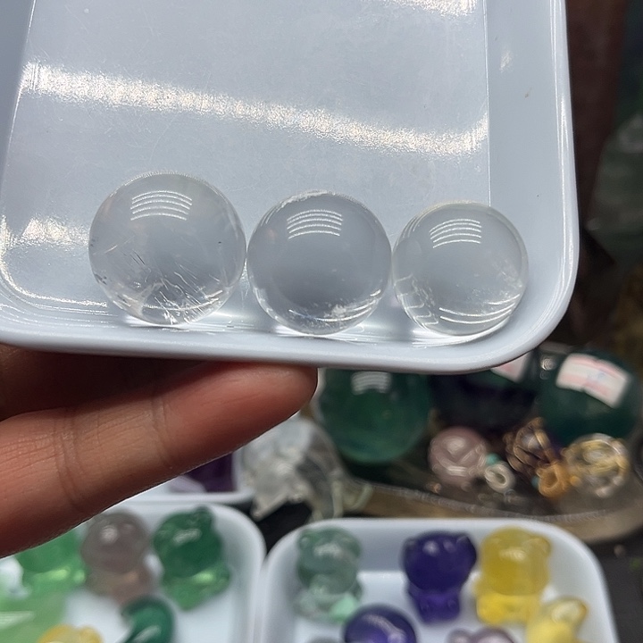 未镶嵌珠宝半成品水晶47克白水晶小球