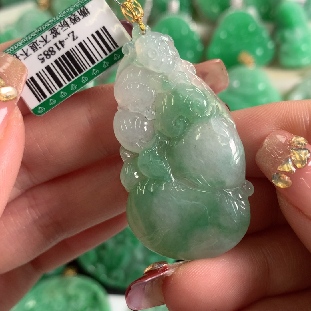 翡翠吊坠(不含链)18K金镶嵌