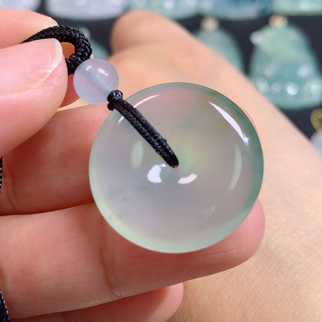 翡翠未镶嵌颈饰扣子