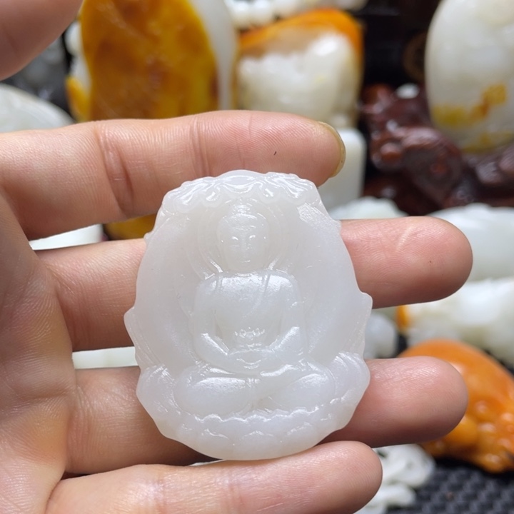 和田玉未镶嵌颈饰