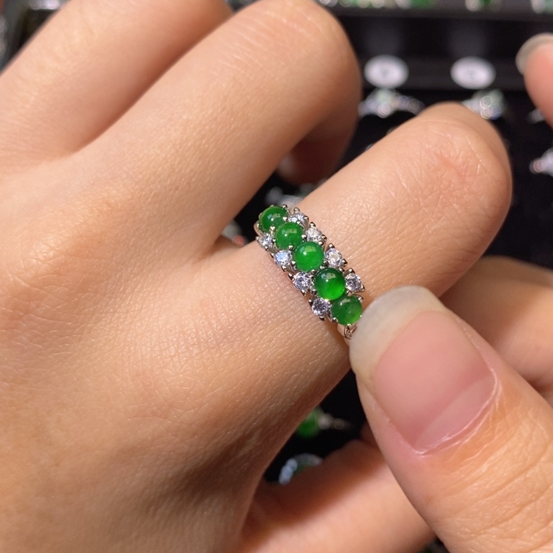 翡翠未镶嵌颈饰天然