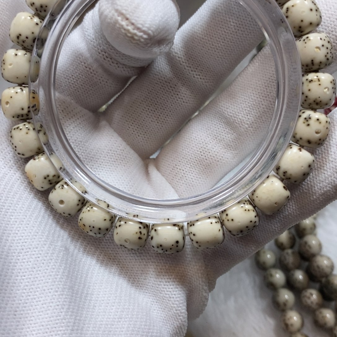 星月菩提手串瓷白98