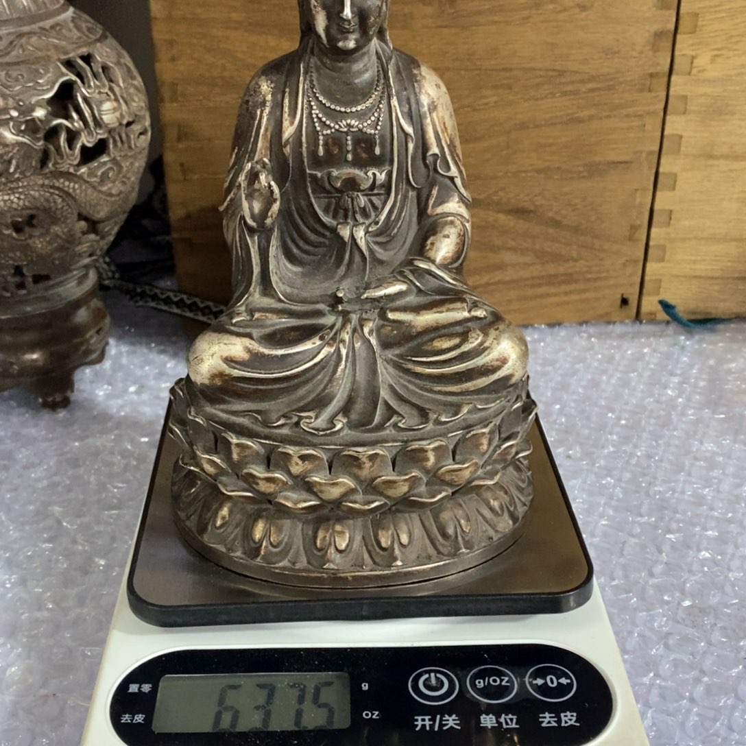630克左右观音像和佛像
