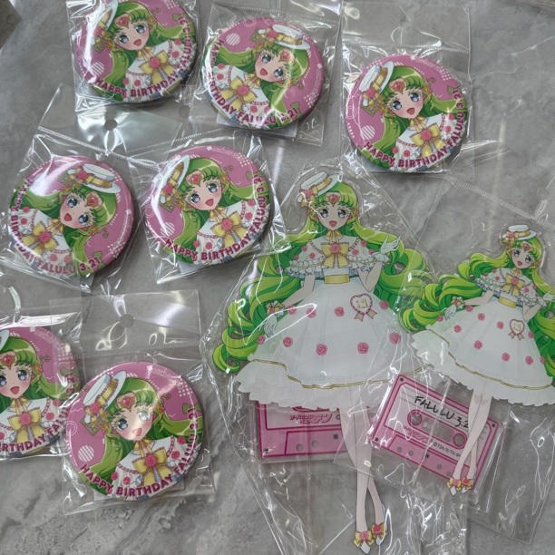 美妙天堂 法露露25年生日 吧唧/立牌